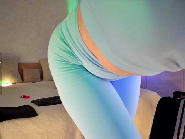 Rosea live cam on BongaCams