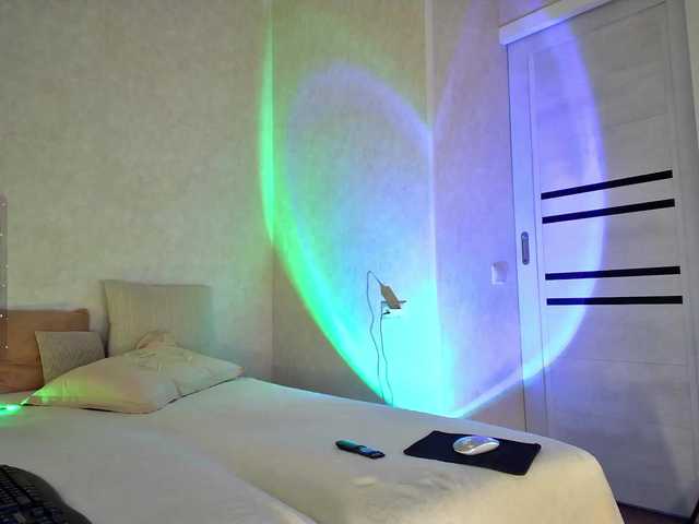 Rosea live cam on BongaCams