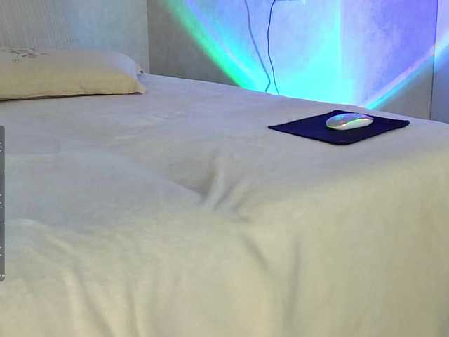 Rosea live cam on BongaCams