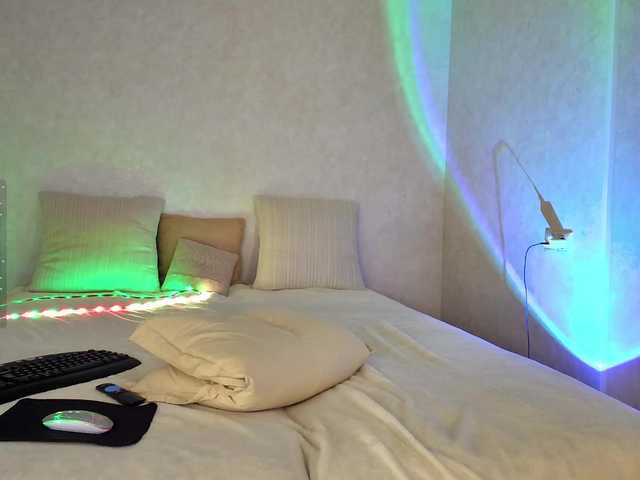 Rosea live cam on BongaCams
