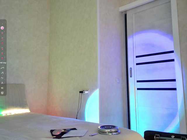 rosea live sex show
