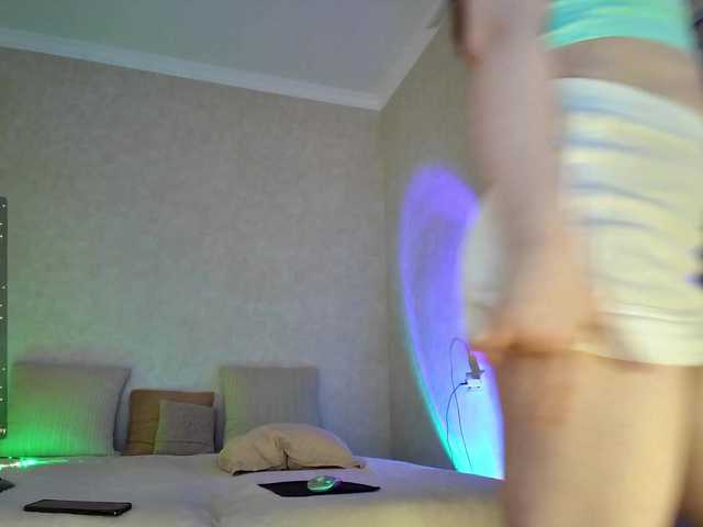 Rosea live webcam show