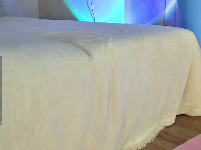 Rosea live webcam show