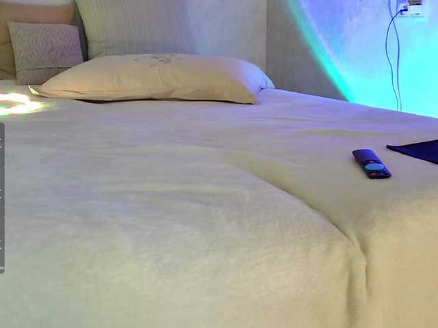 Rosea live webcam show