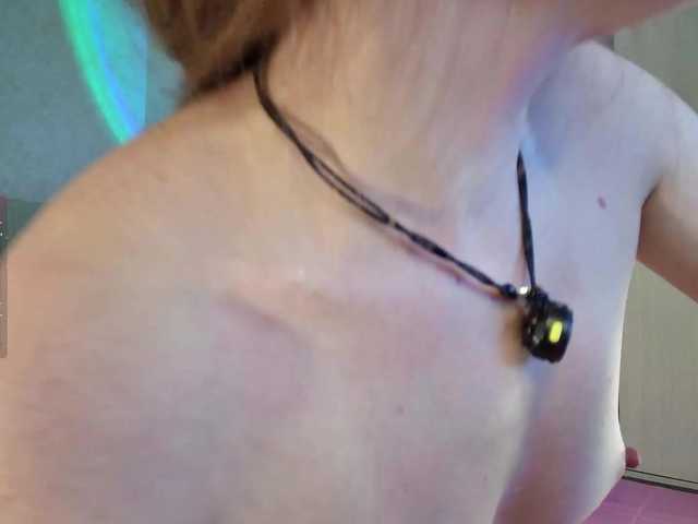 Rosea live cam on BongaCams
