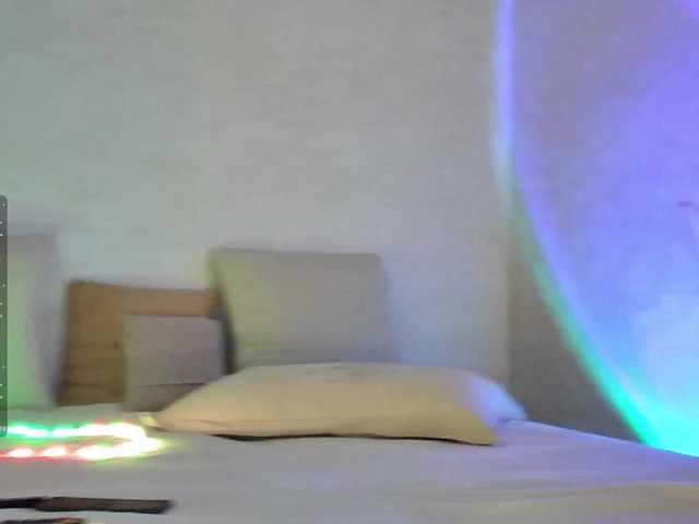 Rosea live webcam show
