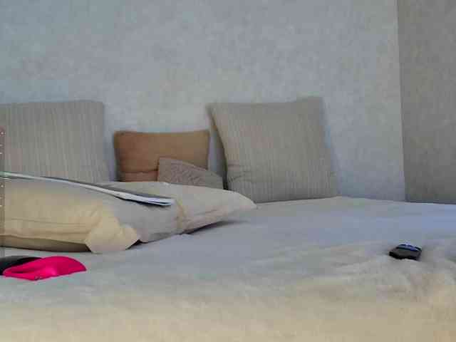 Rosea Sex Cam Show