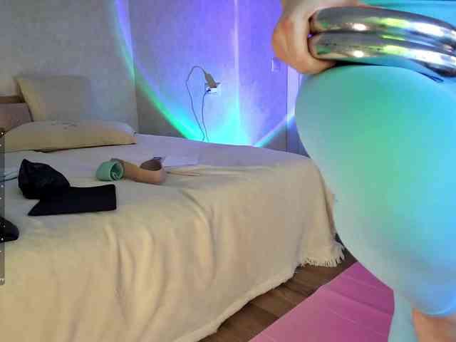 Rosea Live Webcam on BongaCams