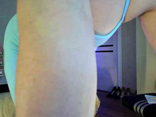 Rosea Live Webcam on BongaCams