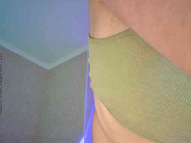 Rosea Sex Cam Show