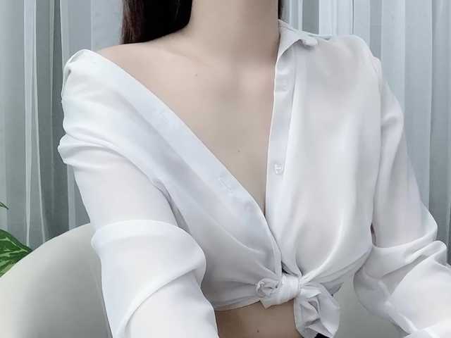 MieChan live cam on BongaCams
