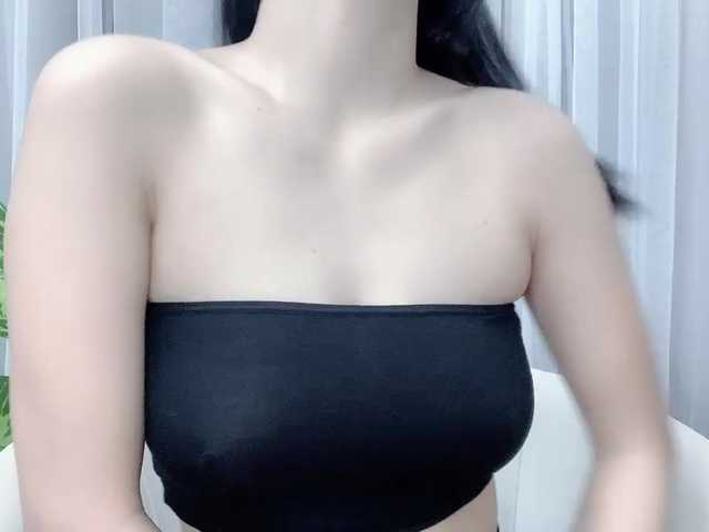 MieChan live cam on BongaCams