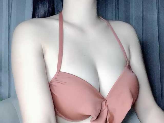 MieChan live cam on BongaCams