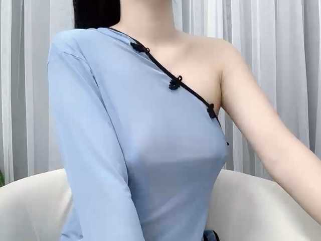 MieChan live cam on BongaCams