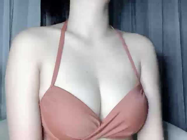 MieChan live cam on BongaCams