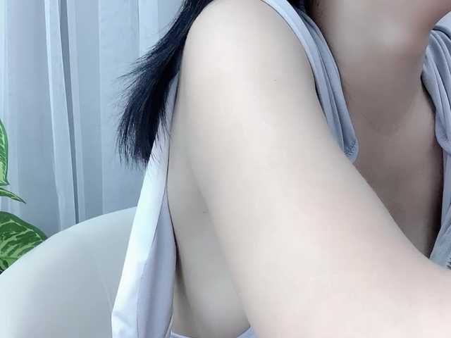 MieChan live cam on BongaCams