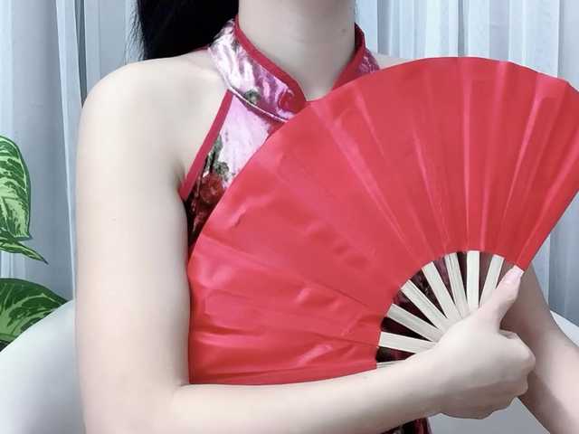 MieChan live cam on BongaCams