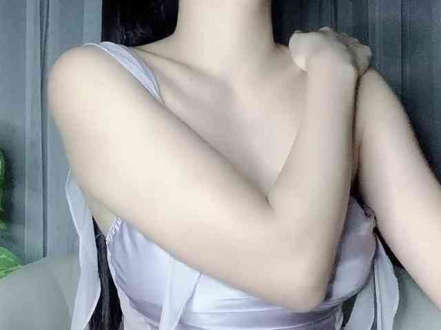 MieChan webcam