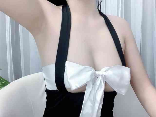 MieChan webcam