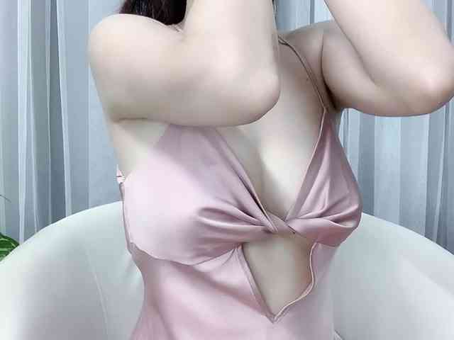 MieChan webcam