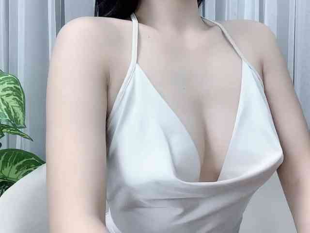 MieChan webcam