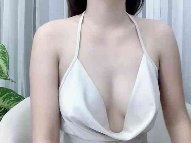 MieChan webcam