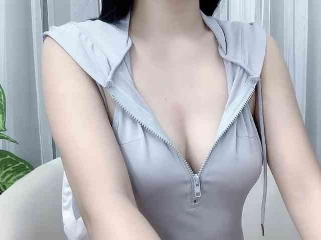 MieChan webcam