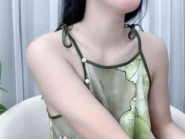 MieChan webcam