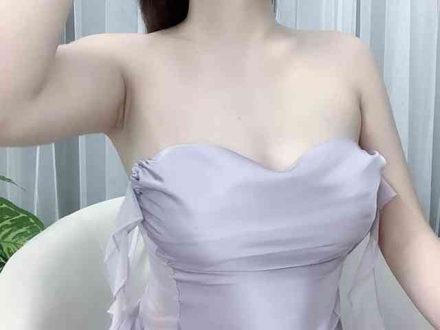 MieChan webcam