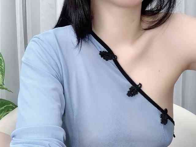 MieChan webcam