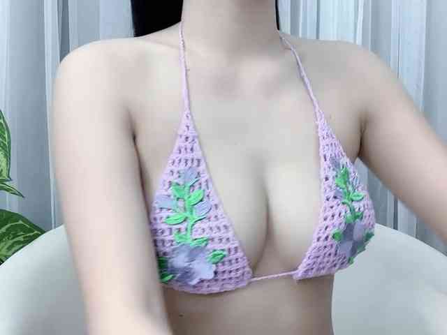MieChan webcam