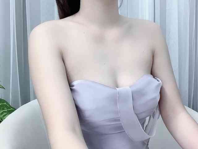 MieChan webcam