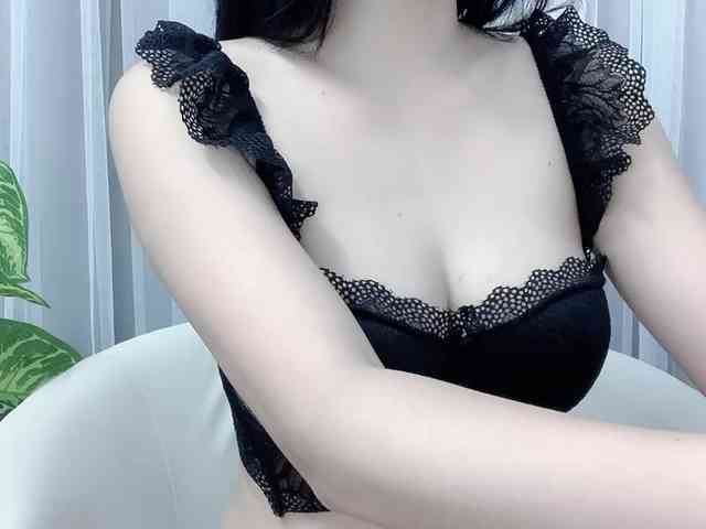 MieChan webcam