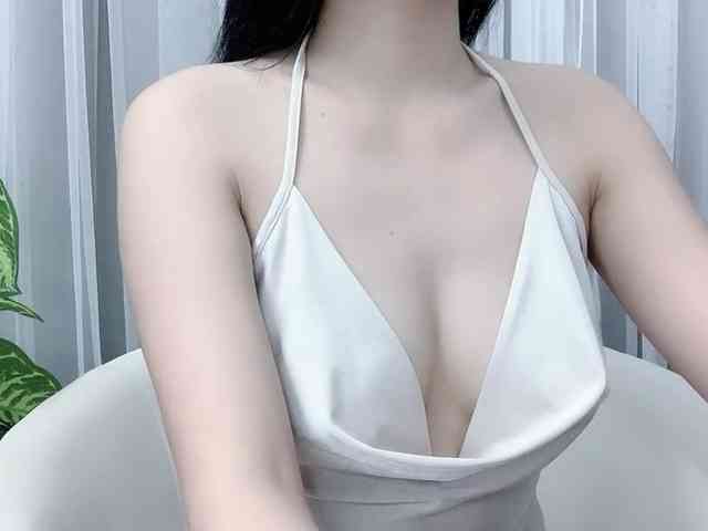 MieChan webcam