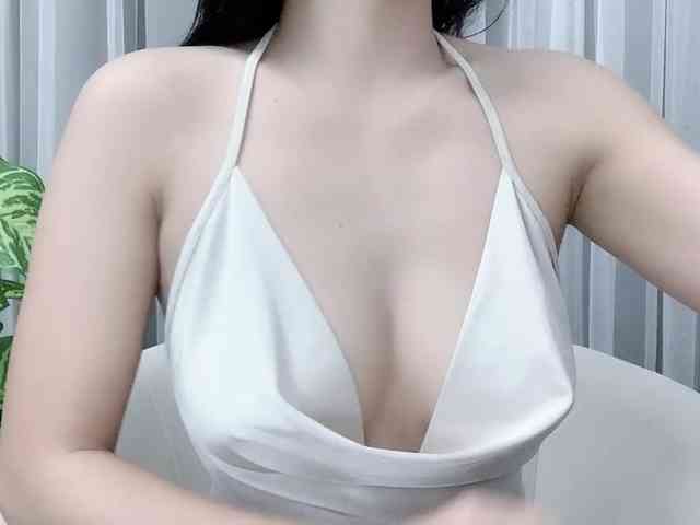 MieChan webcam