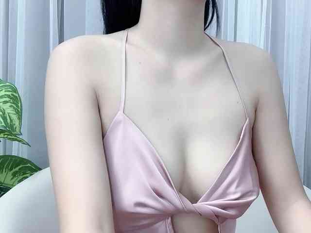 MieChan webcam