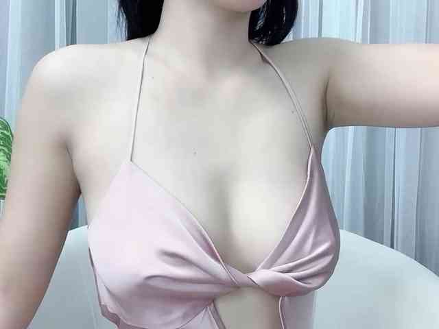 MieChan webcam