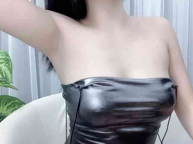 MieChan webcam