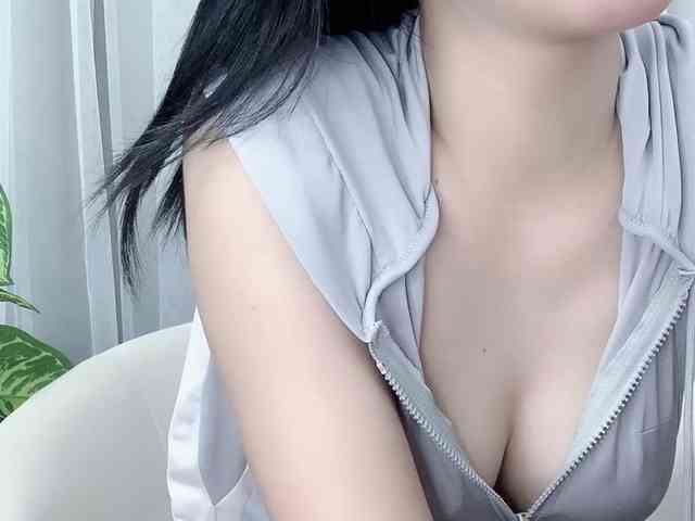 MieChan webcam