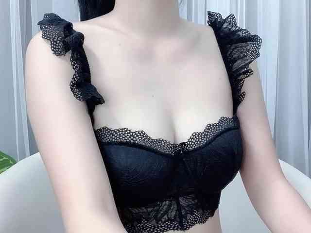 MieChan webcam