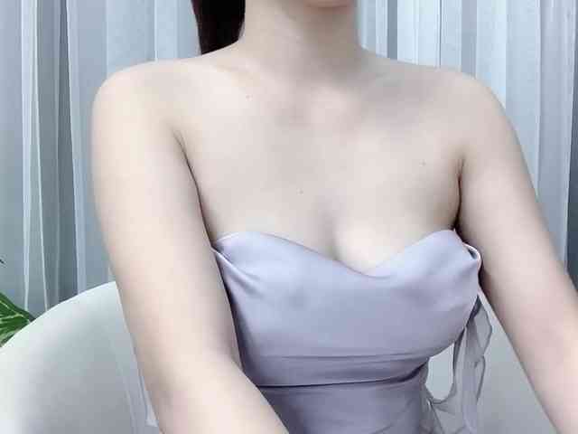 MieChan webcam