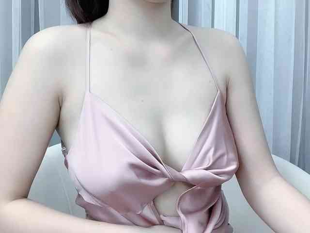 MieChan webcam