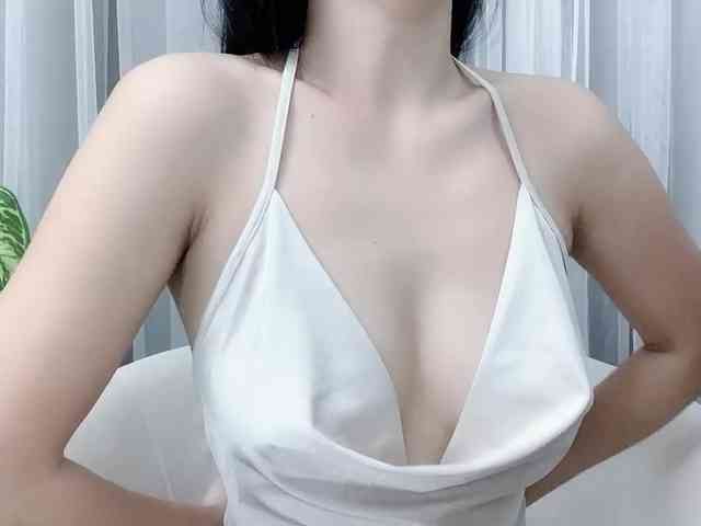 MieChan webcam
