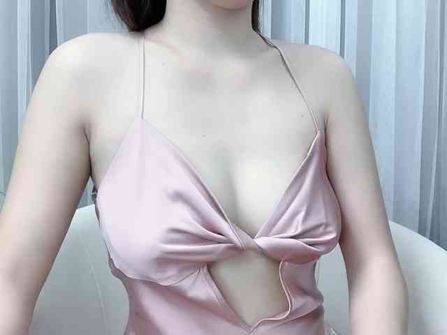 MieChan webcam