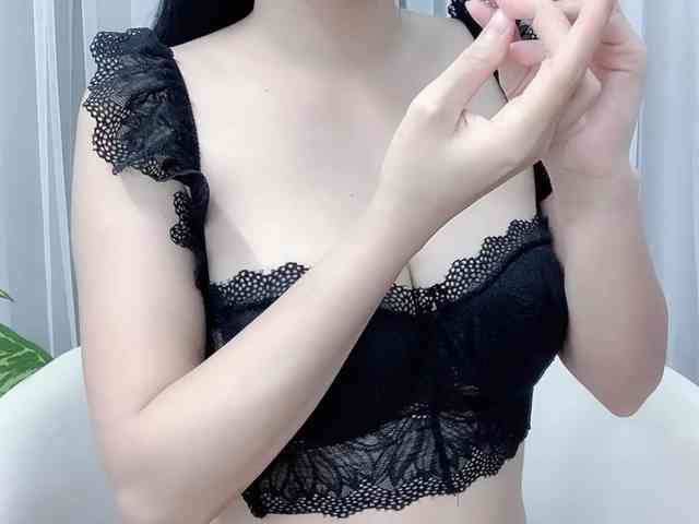 MieChan webcam