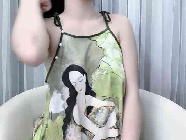 MieChan webcam