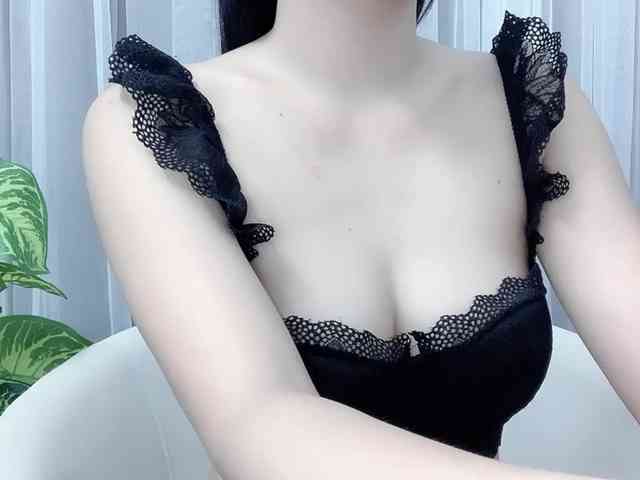 MieChan webcam