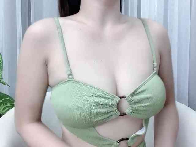 MieChan webcam