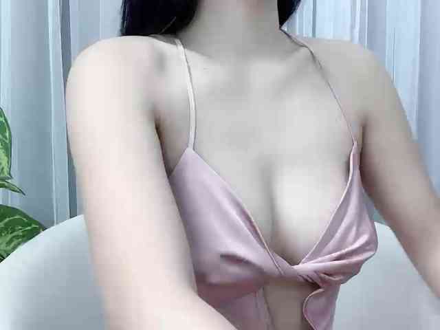 MieChan webcam