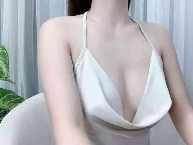 MieChan webcam